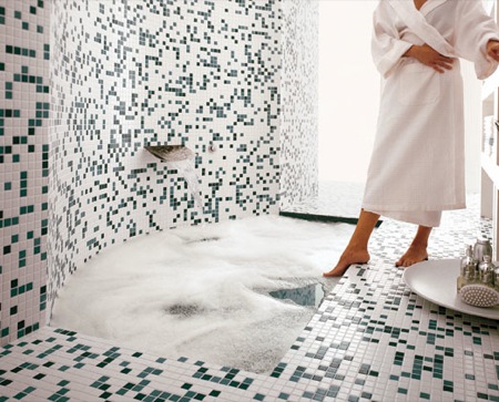 delicadeza estudio garra Securibath propone baños completamente decorados con gresite - aqua