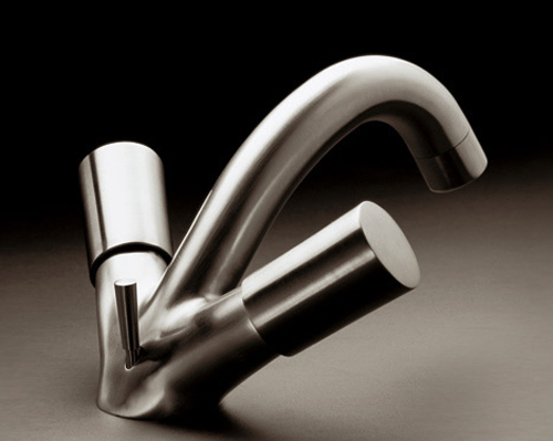 quadrodesign-faucet-ono-2.jpg