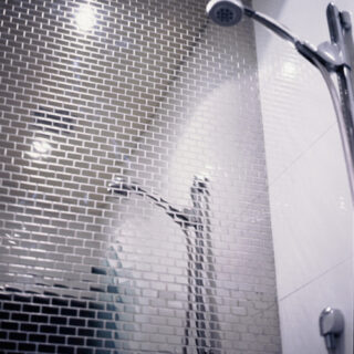 KOHLER-JACOB DELAFON PRESENTA SUS NUEVOS PLATOS DE DUCHA