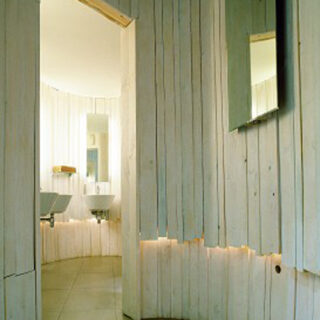 ¿Por qué bebemos agua embotellada?