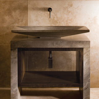 Ducha nueva para la parejita