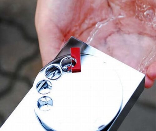 Grifo con dial para ahorrar agua en el baño