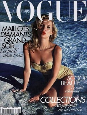 Kate Moss posa para Vogue con la moda baño 2010