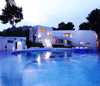 Guillermina Baeza: de la moda baño al prêt-à-porter