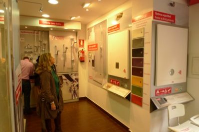 La mejor exposición de platos de ducha en Madrid