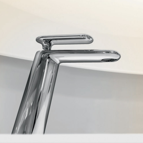 iconic-faucet-designs-fir-italia-dynamica-cascade-1