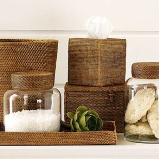 Corian y madera en una colección de baño inspirada en Japón