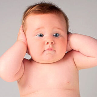 Instalados en la ola de calor, algunos beneficios de la ducha fría