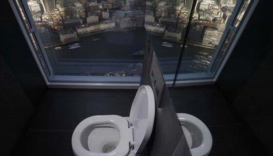 Ir al wc a 244 metros de altura