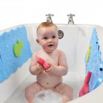 Prácticos protectores de bañera para bebe