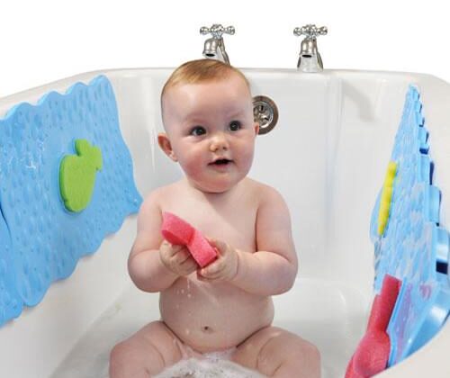 Prácticos protectores de bañera para bebe
