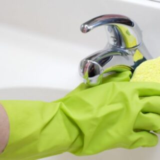 Un cuento para concienciar a los más pequeños de los peligros en la piscina