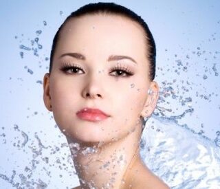 Roca, tan cerca como siempre