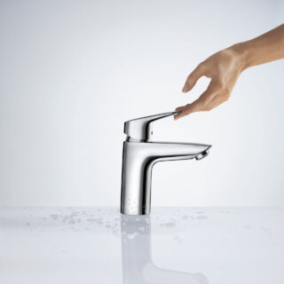 Grifo con doble cascada de agua