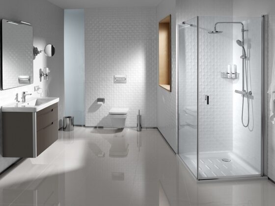 ¿Cada cuántos años reforman los hoteles españoles sus baños?