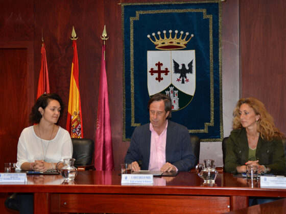 SecuriBath y el Ayuntamiento de Alcobendas, han firmado un convenio de colaboración para el fomento del empleo.