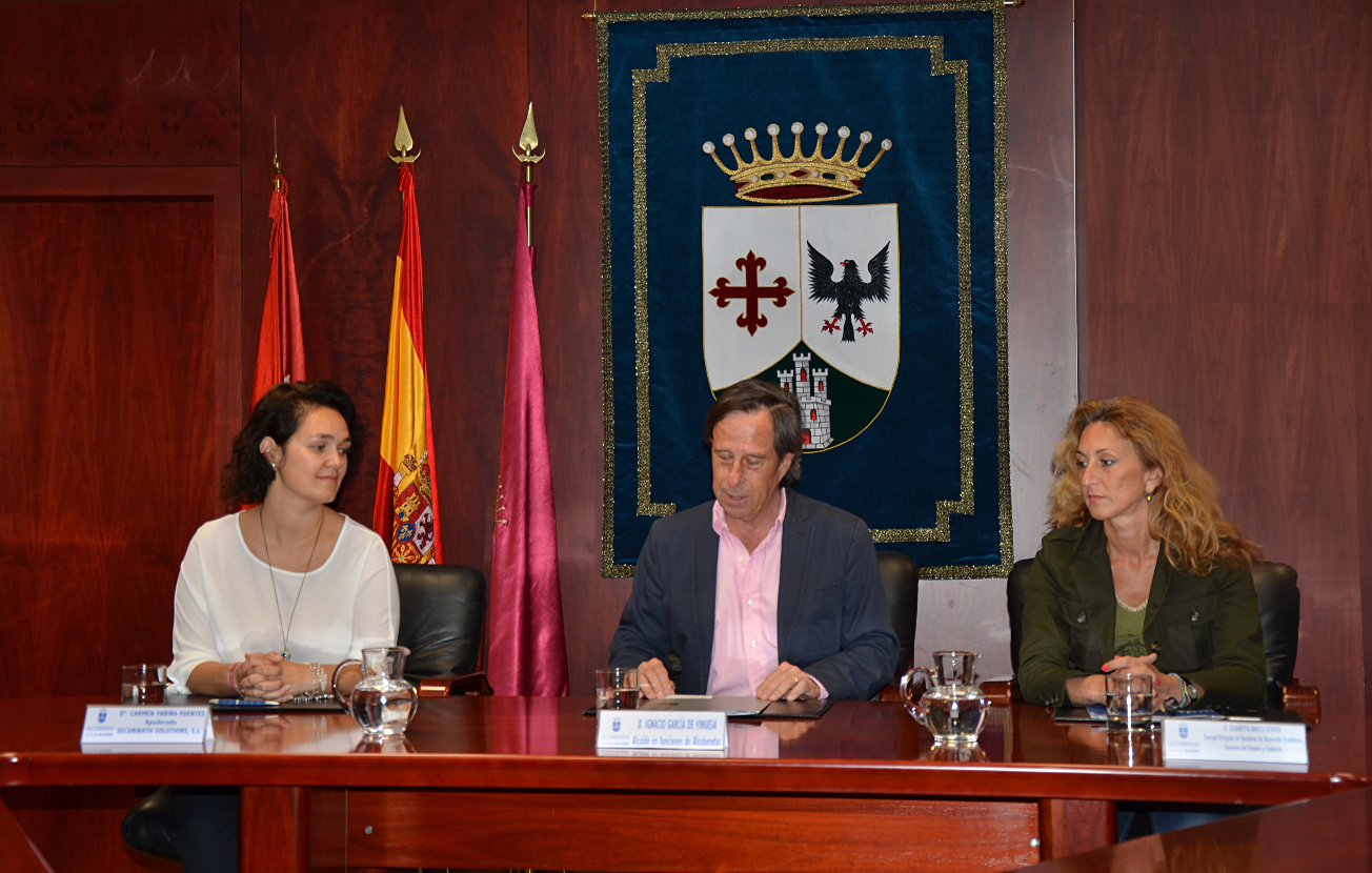 SecuriBath y el Ayuntamiento de Alcobendas, han firmado un convenio de colaboración para el fomento del empleo.