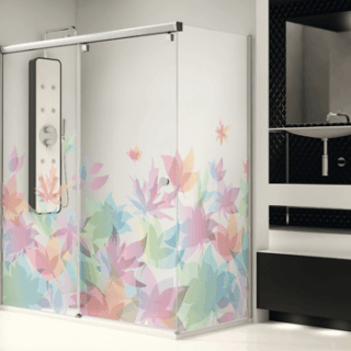 Antes y después de un cambio de bañera por plato de ducha