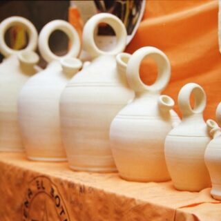 La novedad, botellas de agua comestibles