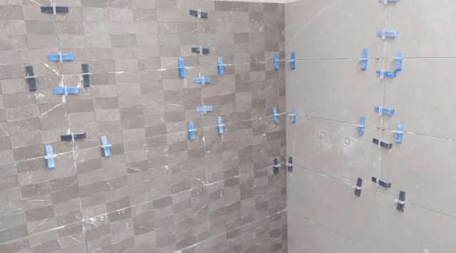C mo Colocar Azulejos Correctamente SecuriBath c-mo-colocar-azulejos-correctamente-securibath