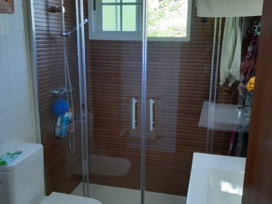 Mínima obra para reformar tu baño