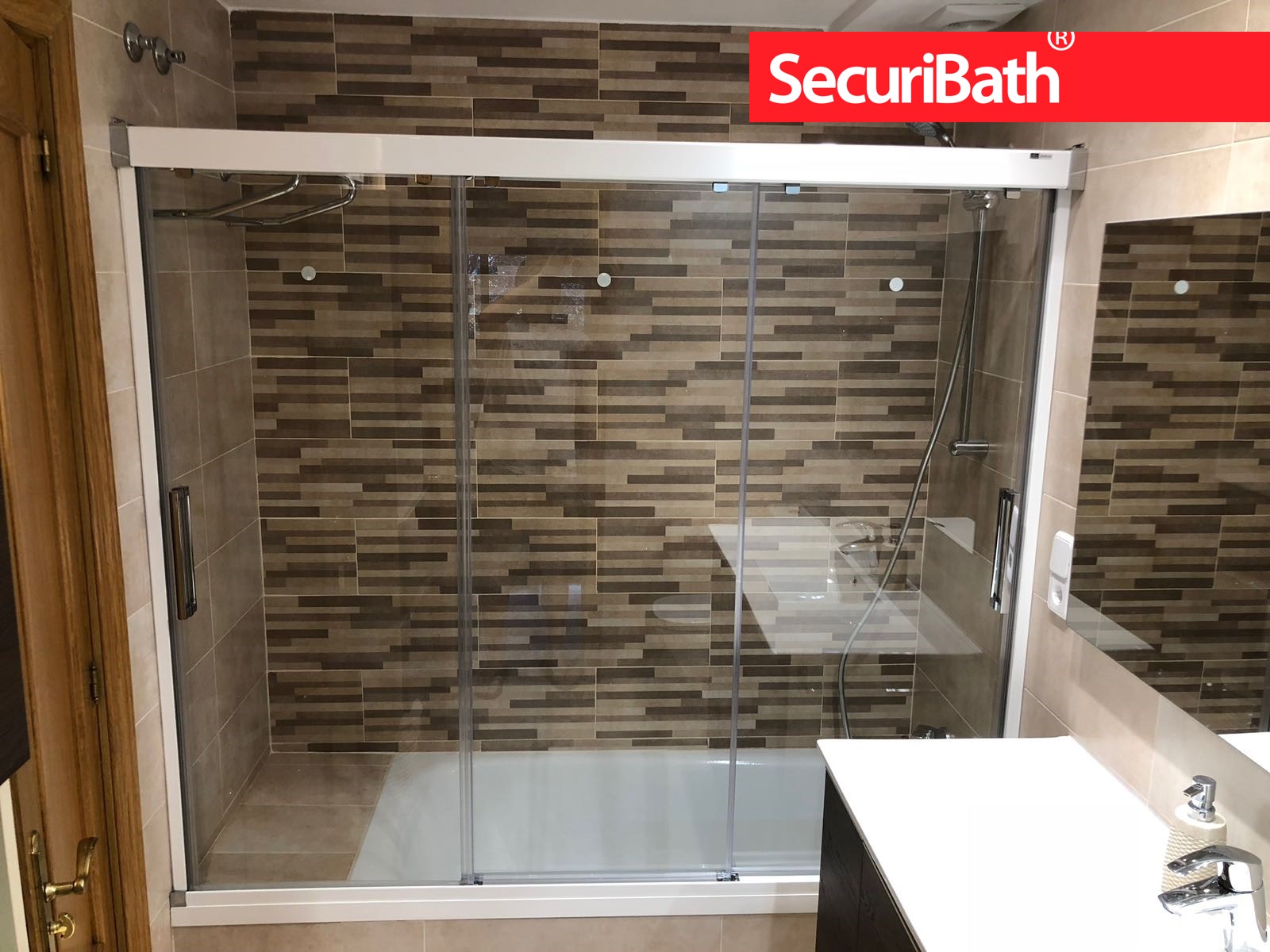 Moderniza tu baño con SecuriBath