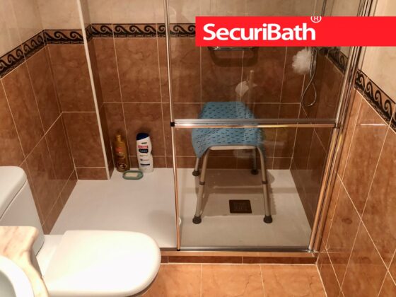 Transforma tu baño: de cabina de hidromasaje a plato de ducha antideslizante