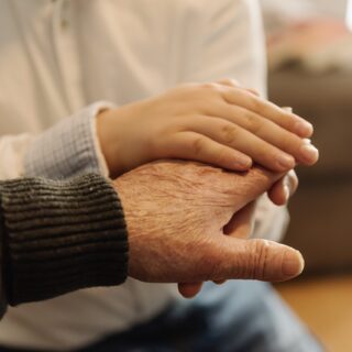 Instalación de la grifería tras el cambio de bañera por ducha